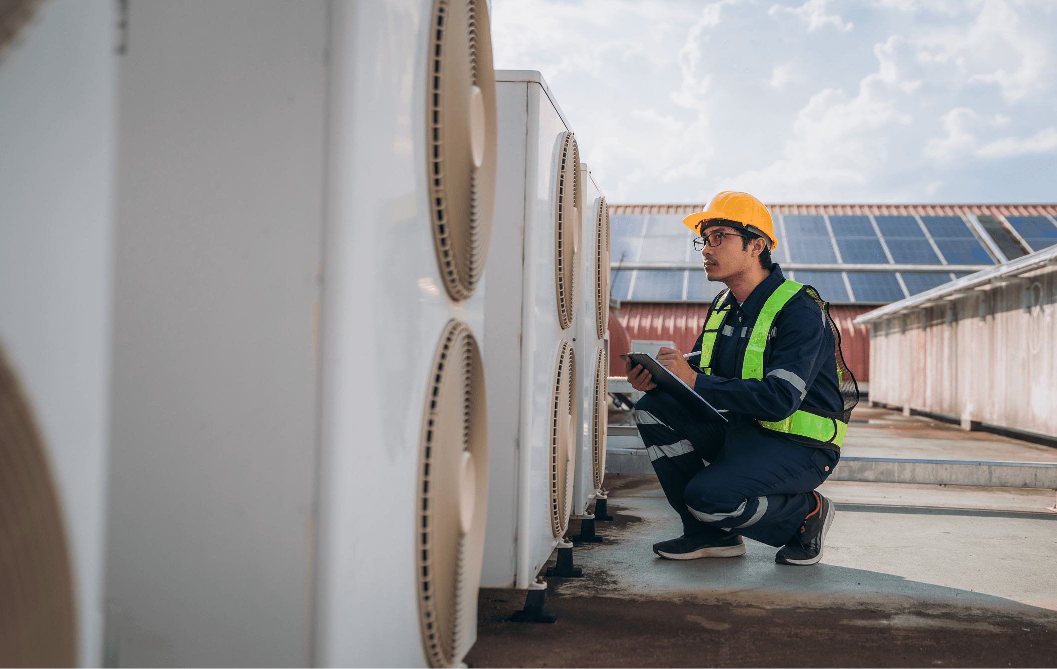 How to Choose Solar Panels for Home Use in 2026